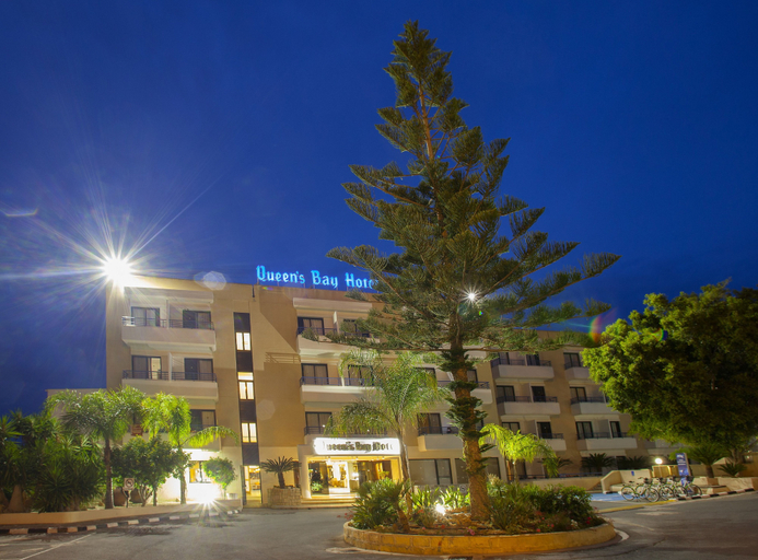 Exterior & Views 2, Queen's Bay Hotel