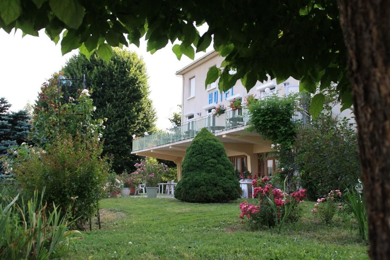 Others 1, Le Chalet Fleuri, Vienne