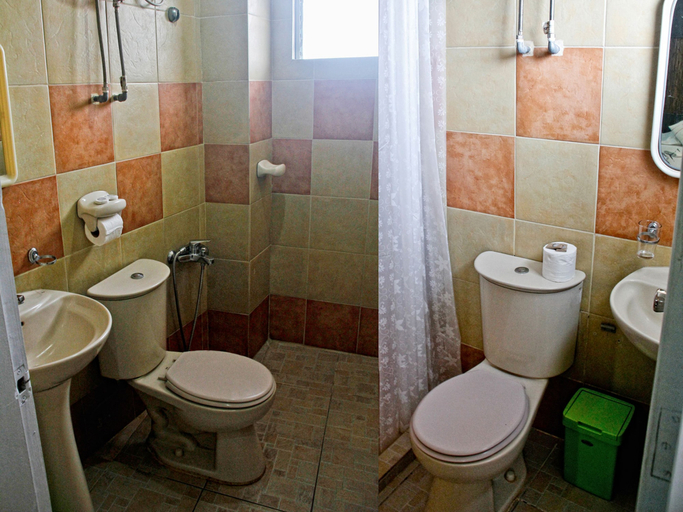 Bathroom 4, RB Bed and Breakfast, Kalibo