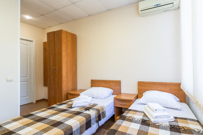 Bedroom 2, Aquamarine Health Resort, Sochi gorsovet