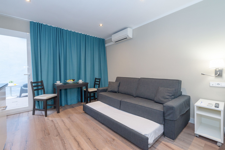 Others 5, Senator Barcelona Apartments, Barcelona