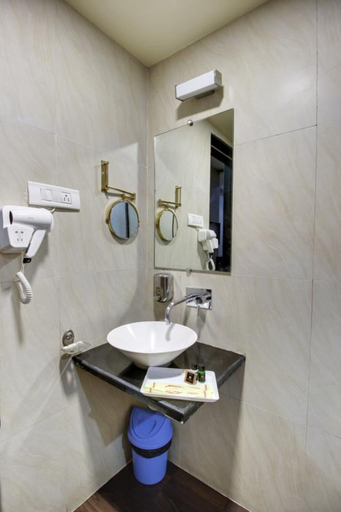 Bathroom 5, Hotel Sai Miracle, Ahmadnagar