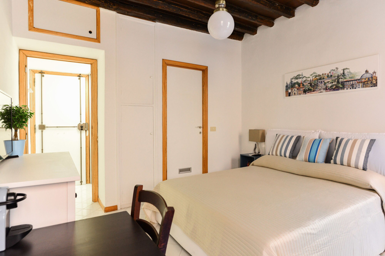 Bedroom 2, Spanish Steps Cozy Studio, Rome