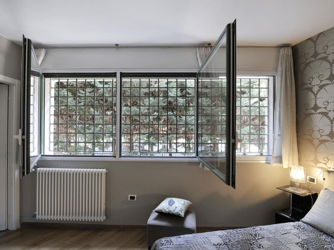 Room 2, GetTheKey Hills Garden Apartment, Bologna
