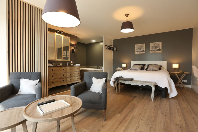 Bedroom 5, Herbes Folles, Nord