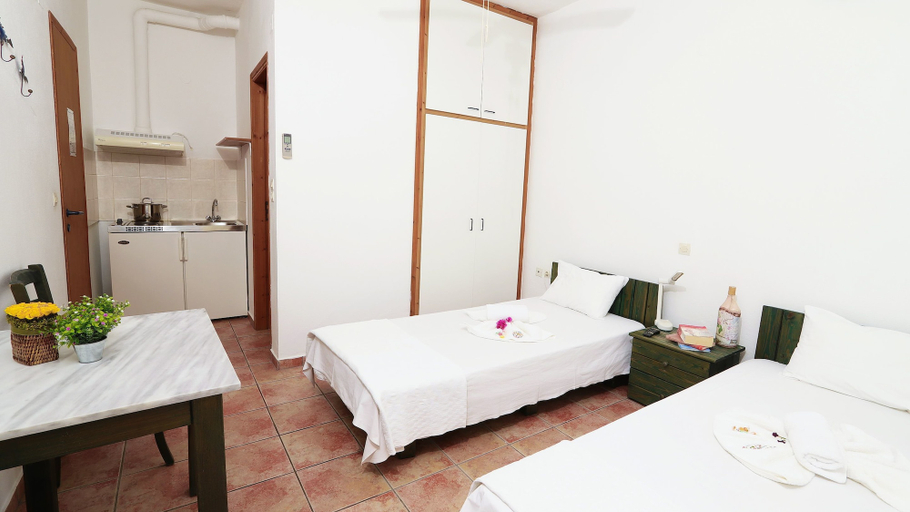 Bedroom 3, Ritsoni Studios, Central Greece