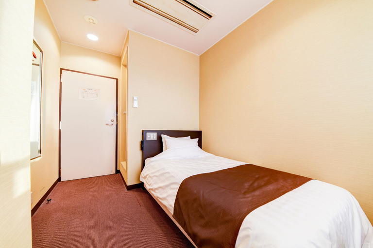 Bedroom 2, Tanegashima Araki Hotel, Nishinoomote