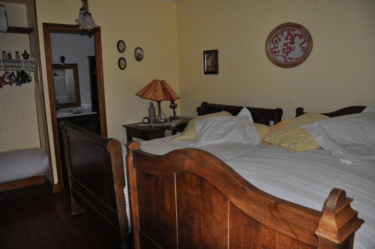 Bedroom 2, A L'Antan - La Ferme D'Octave, Charente-Maritime