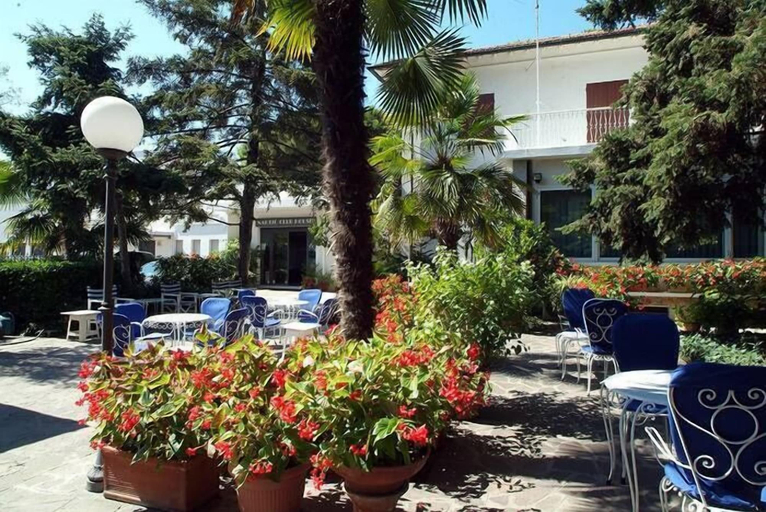 Others 5, Hotel Nautic, Rimini
