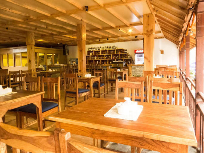 Food & Drinks 5, Tristar Hotel, Gandaki