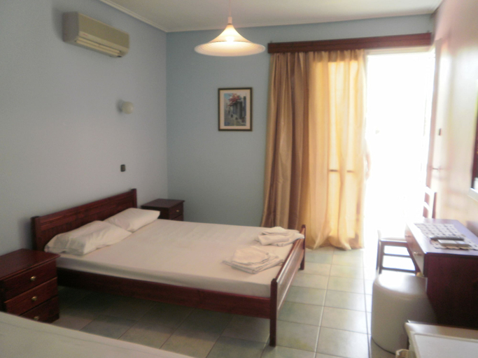 Bedroom 3, Francisco Hotel, Peloponnese