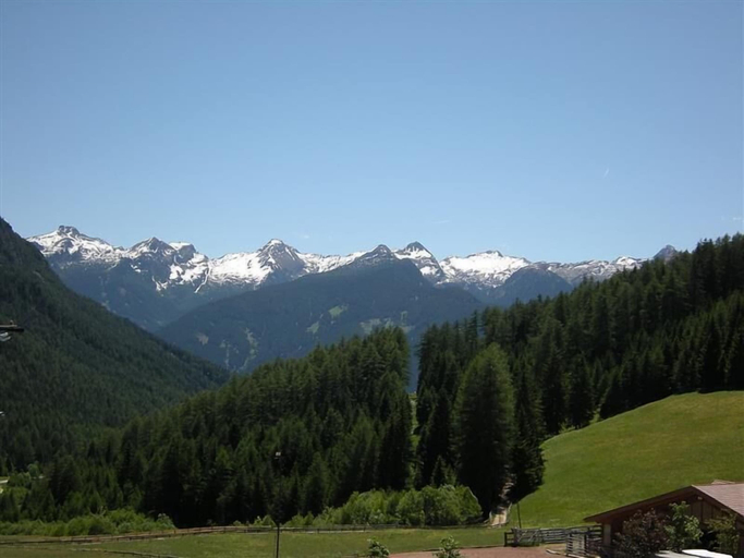 Others 5, Albergo Pozzole, Trento