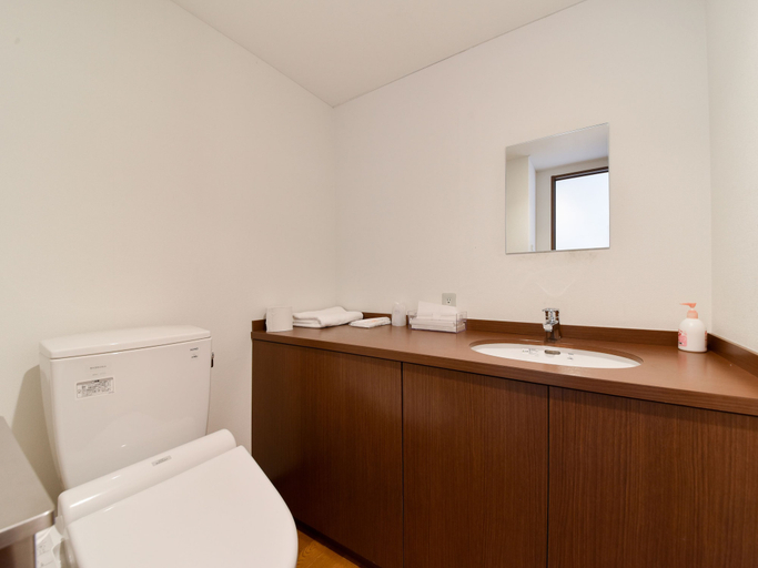 Bathroom 4, Hotel Innoshima, Onomichi