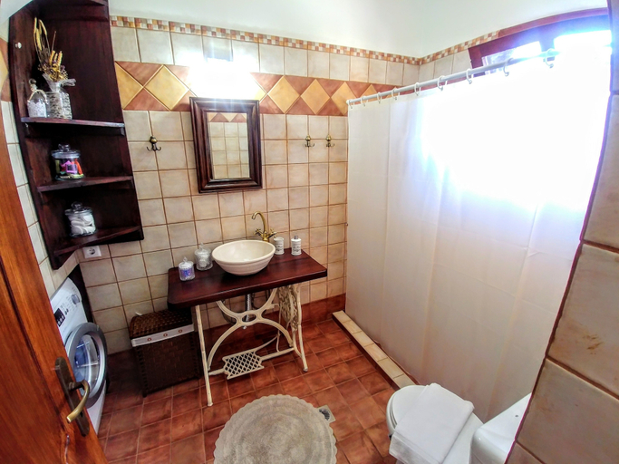 Bathroom 5, Thymes traditional house, Crete