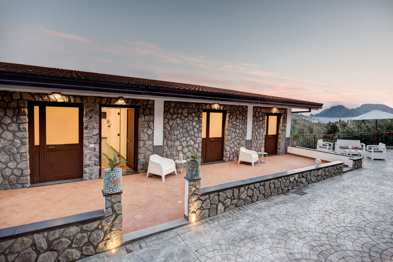 Exterior & Views, Agriturismo Oleum, Napoli