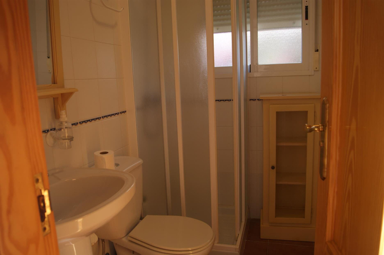Bathroom, Marineu Residencial L'Atall, Castellón