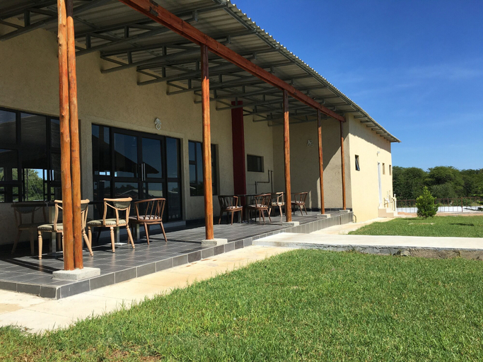 Exterior & Views 2, Shumba Lodge, Tutume