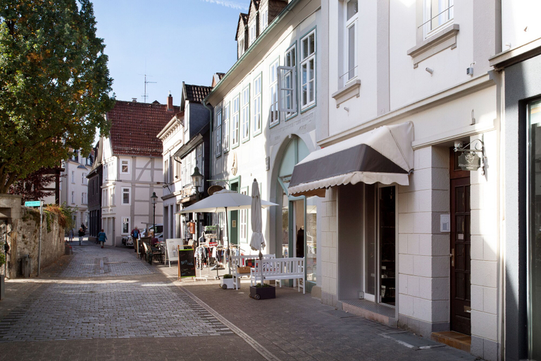 Exterior & Views 2, Wertschätzer II - Unter der Wehme, Lippe