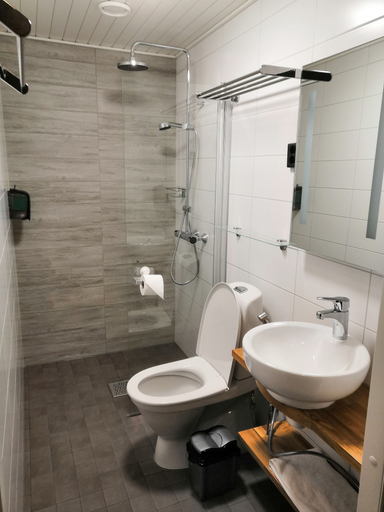 Bathroom 4, Hotelli Ujevaara, Lapland
