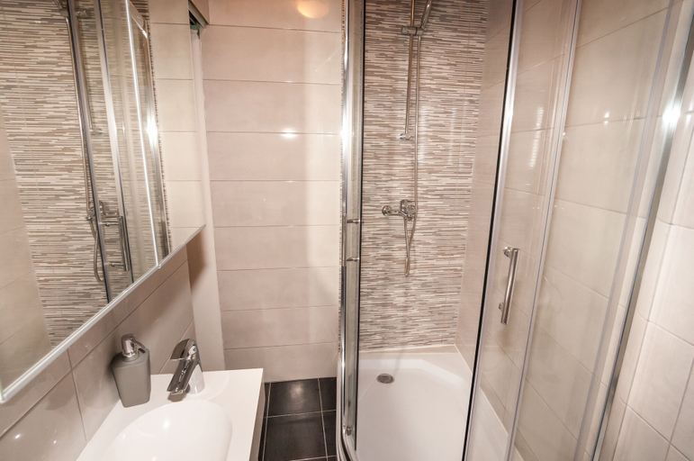 Bathroom 3, Apartments Karolina, Opatija/Veprinac