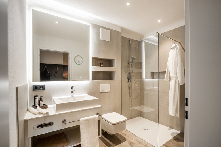 Bathroom 4, Primera Apartments, Konstanz