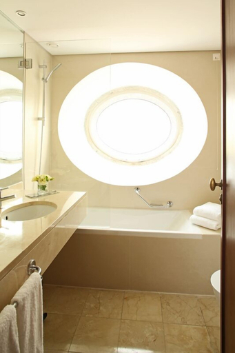 Bathroom 5, Pateo dos Solares Charm Hotel, Estremoz