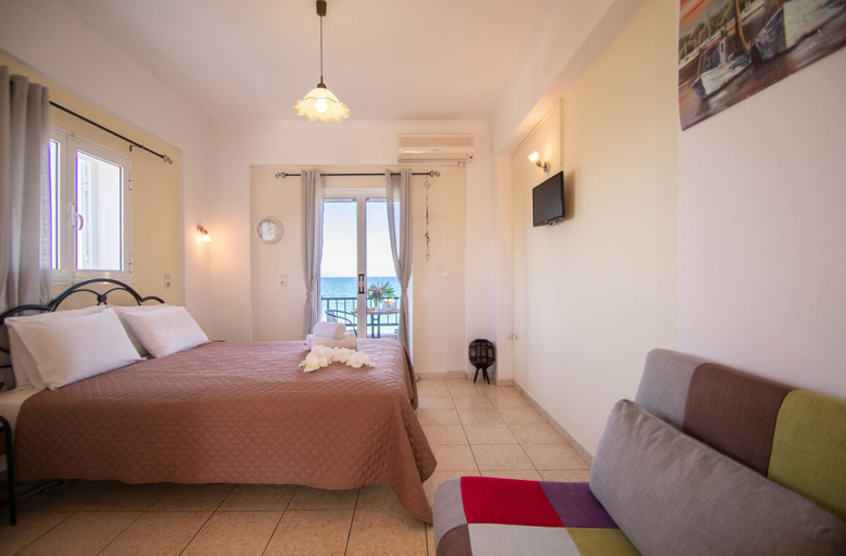 Bedroom 2, Psarou Studios, Ionian Islands