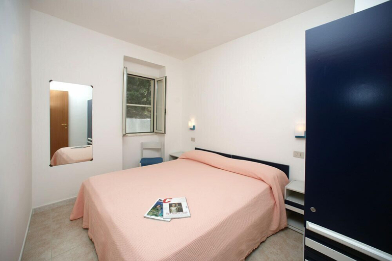 Bedroom 3, Residence M3, Foggia