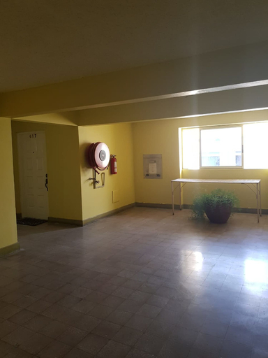 Others 4, New Kingston Apt at Kensington Court