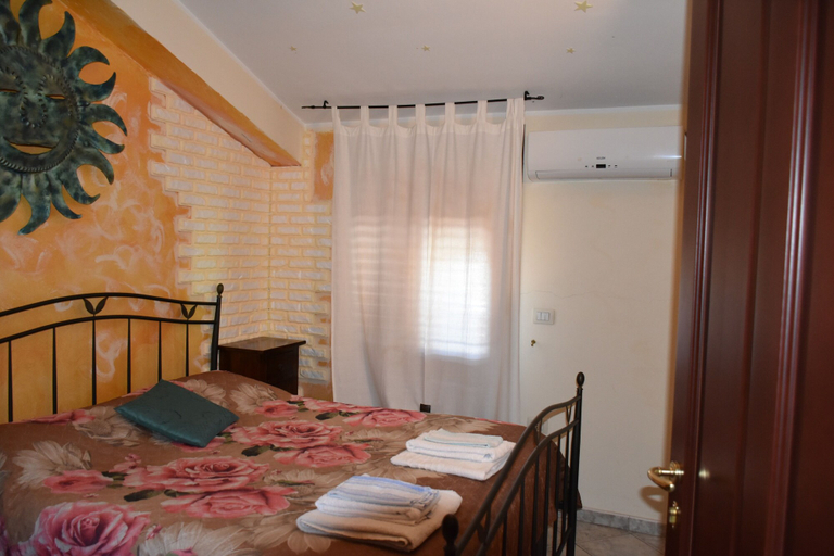 Bedroom 5, Il Girasole, Cagliari