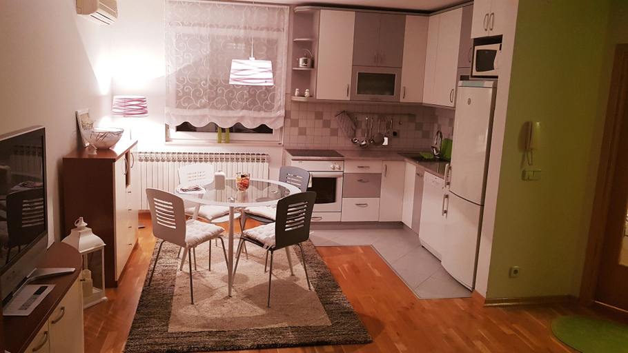 Others 5, Apartments Dominik, Osijek