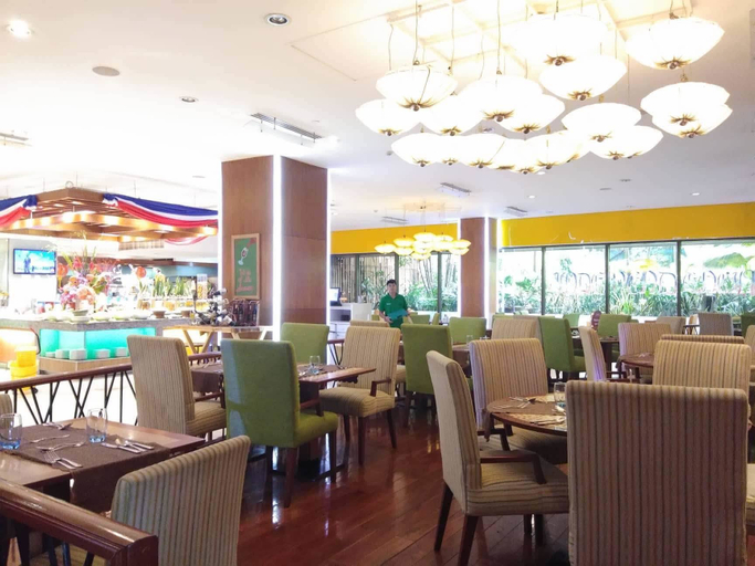 Food & Drinks 5, 1209 Two Residences Marco Polo Cebu, Cebu City