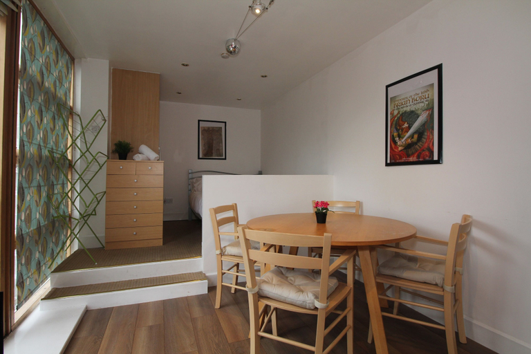 Others 4, Smithfield Distillery Self Catering, Dublin