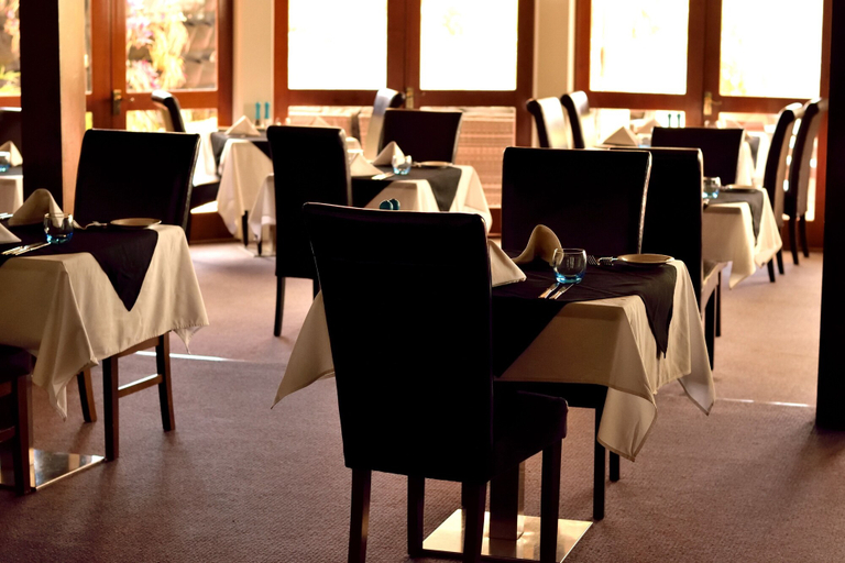 Food & Drinks 5, Motel 98, Rockhampton