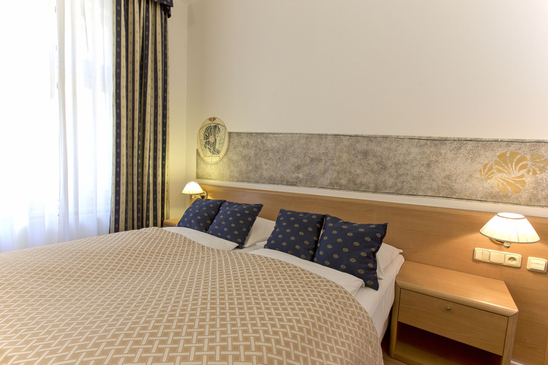 Bedroom 3, Hotel Tivoli Prague, Praha 1