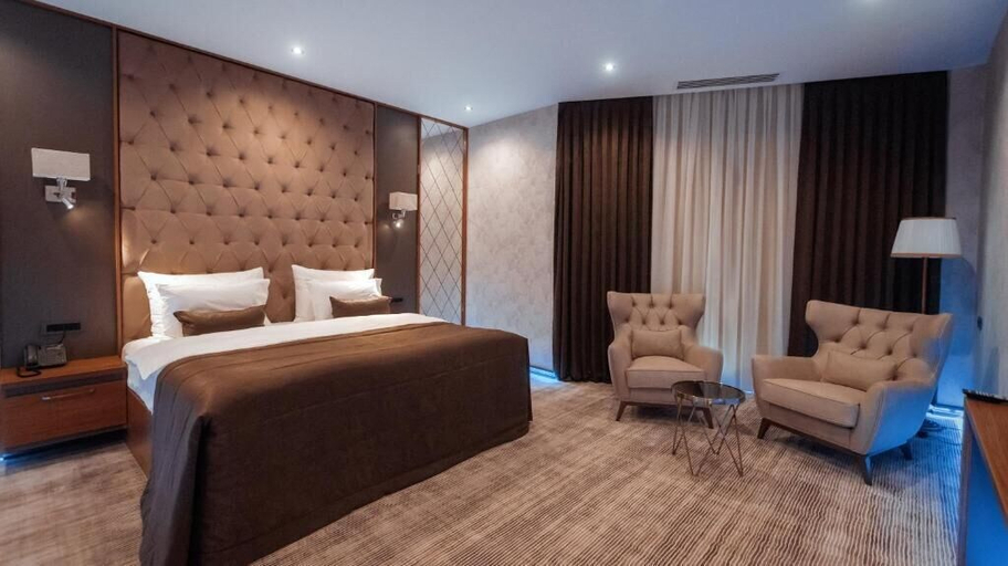 Bedroom 3, Midtown Hotel, Baku
