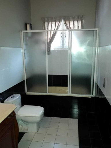 Bathroom 4, Ka Mario Guesthouse, K.F.G. & G. Korale