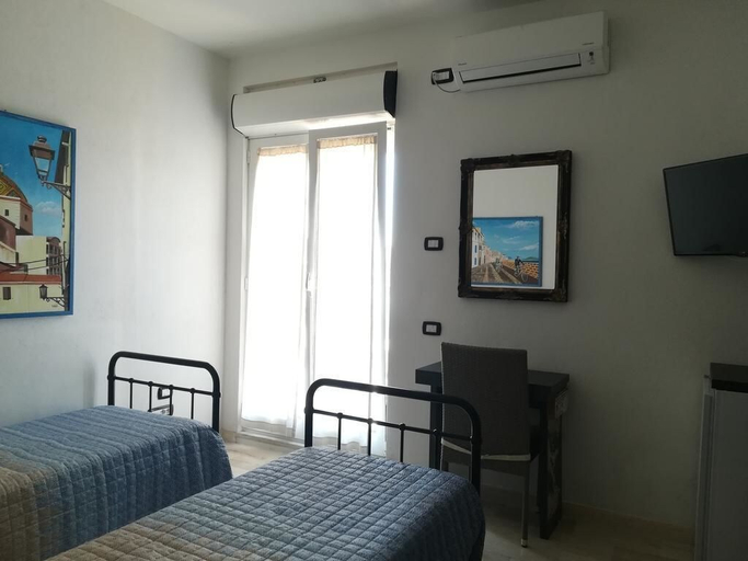 Bedroom 2, Il Sogno Della Sirena, Sassari