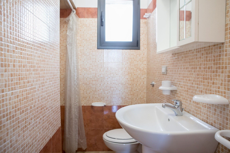 Bathroom 5, Villetta Camelia, Lecce