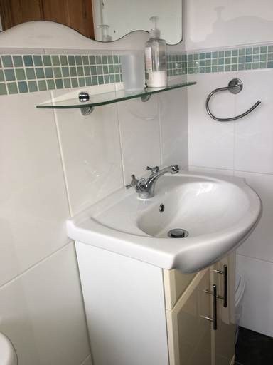 Bathroom 2, Maidstone Family Homes - Fernhill, Kent