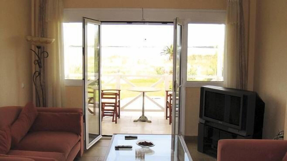 Others 4, Gyra Villas, Ionian Islands