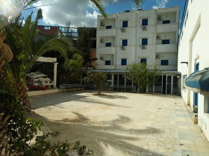 Exterior & Views 2, Hôtel le V. Rocher, Ain Semara