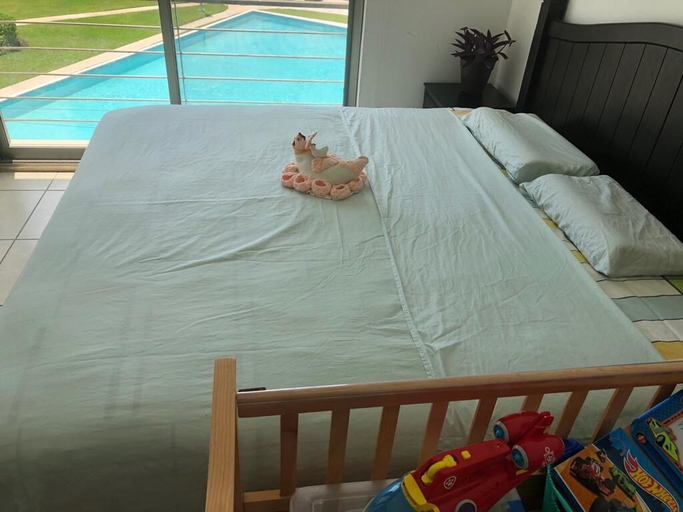 Bedroom 4, Shanghai, Benito Juárez