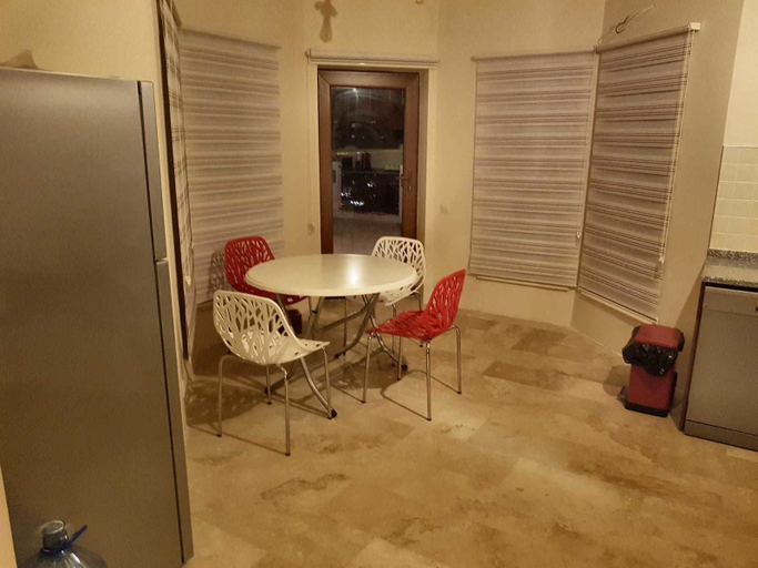Others 4, Villeamira 1, Kaş