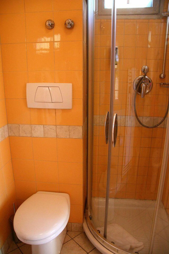 Bathroom 5, Alba Hotel, Ravenna