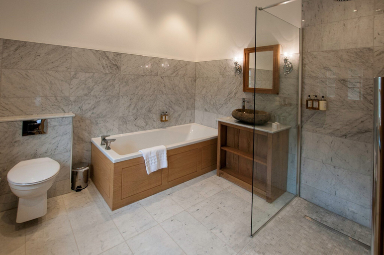 Bathroom 3, The Fleece Inn, Lancashire