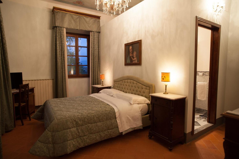 Bedroom 3, Relais Villa Scarfantoni B&B, Prato