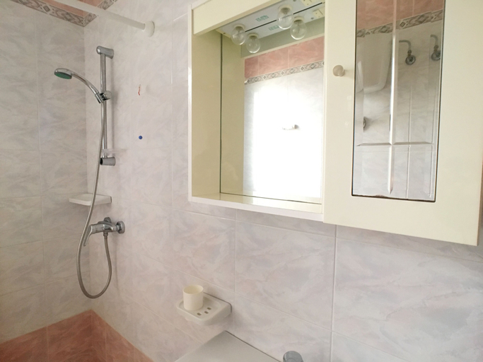 Bathroom 3, Bilocale Emma, Lecce