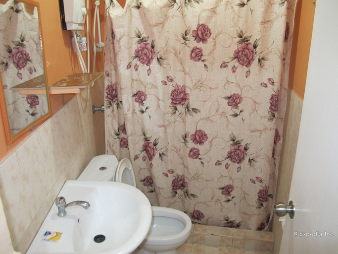 Bathroom 3, Lylie Hotel, Mandaue City