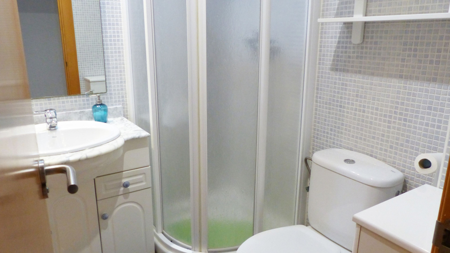 Bathroom 4, Apartamento Playasol F, Alicante